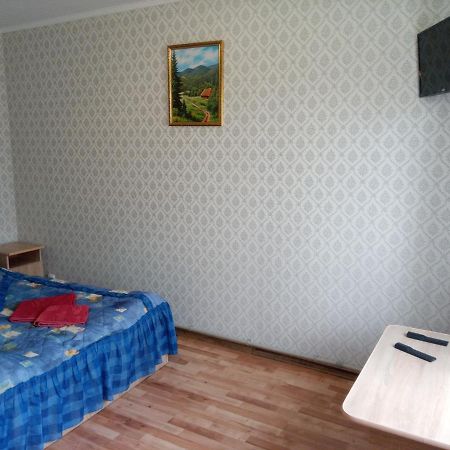 Guest House Ivanna Yaremche Exterior photo